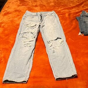 American Eagle Outfitters Light Wash Distressed Jeans